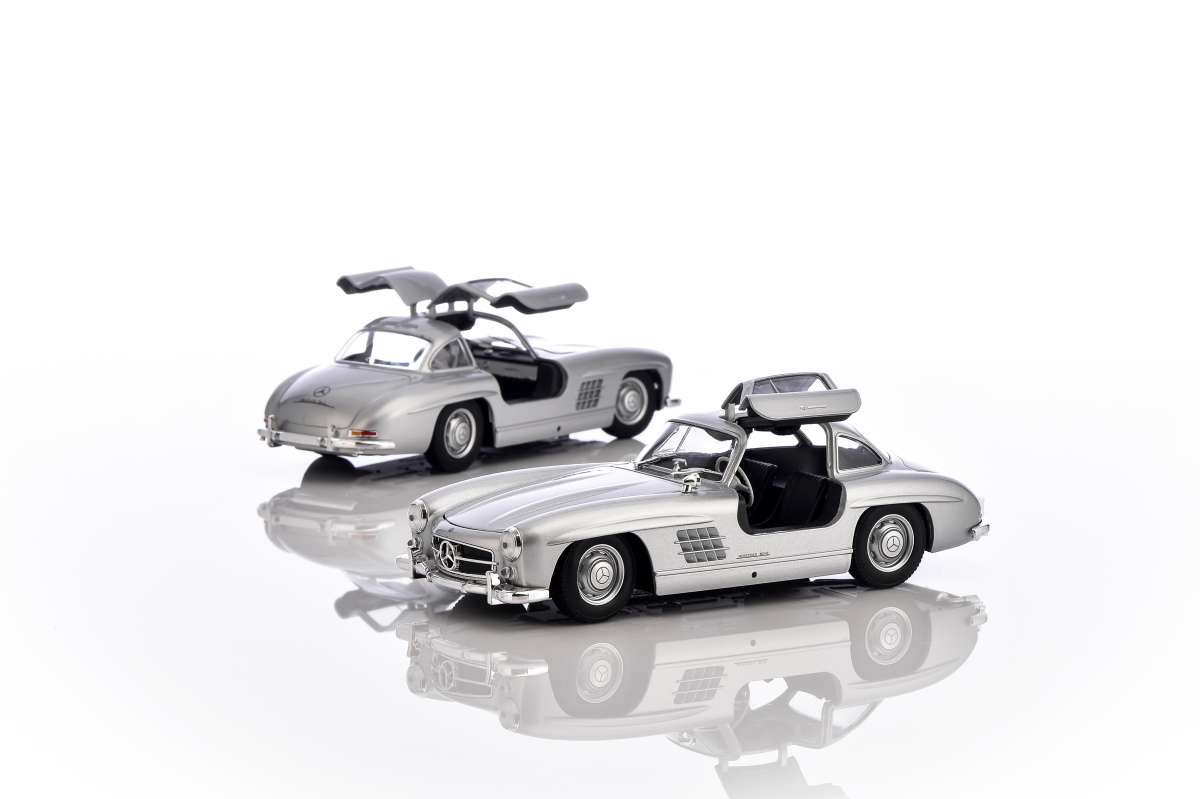 Mercedes-Benz 300 SL (W 198) 1:24 silber | Mercedes-Benz Classic Store